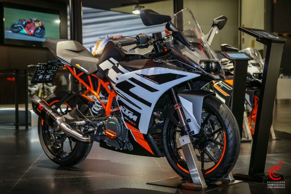 KTM RC 390 And RC 125 Get New Livery 