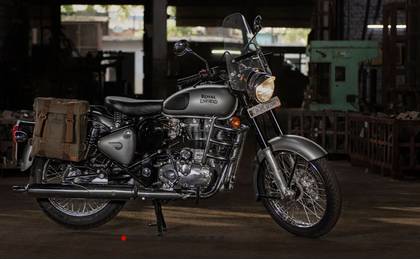 Accessorise the new Royal Enfield Bullet 350 with these new accessories.