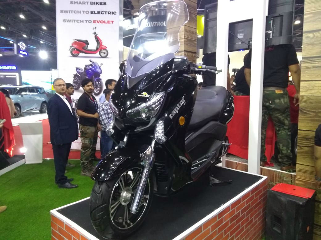 Evolet Raptor Electric Maxi-scooter Showcased At Auto Expo 2020
