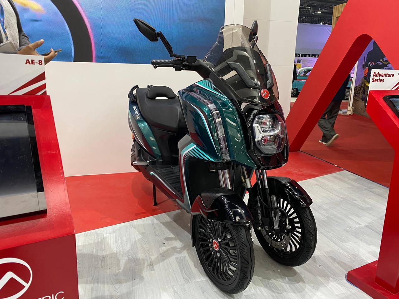 hero three wheeler scooty