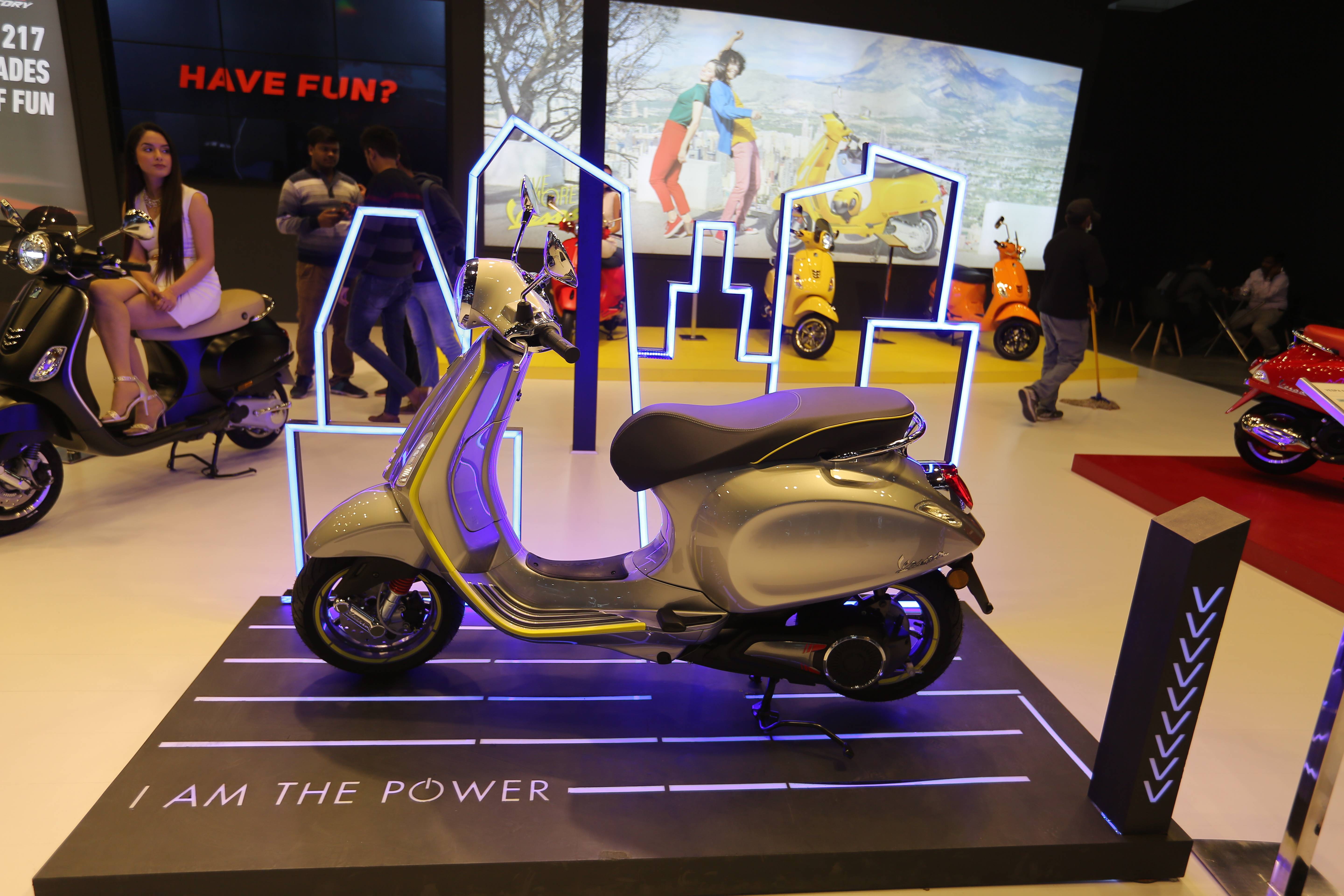 Vespa Elettrica Auto Expo 2020