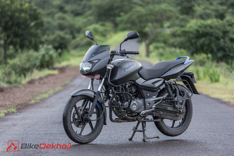 Bajaj pulsar 150 neon deals bs6 price