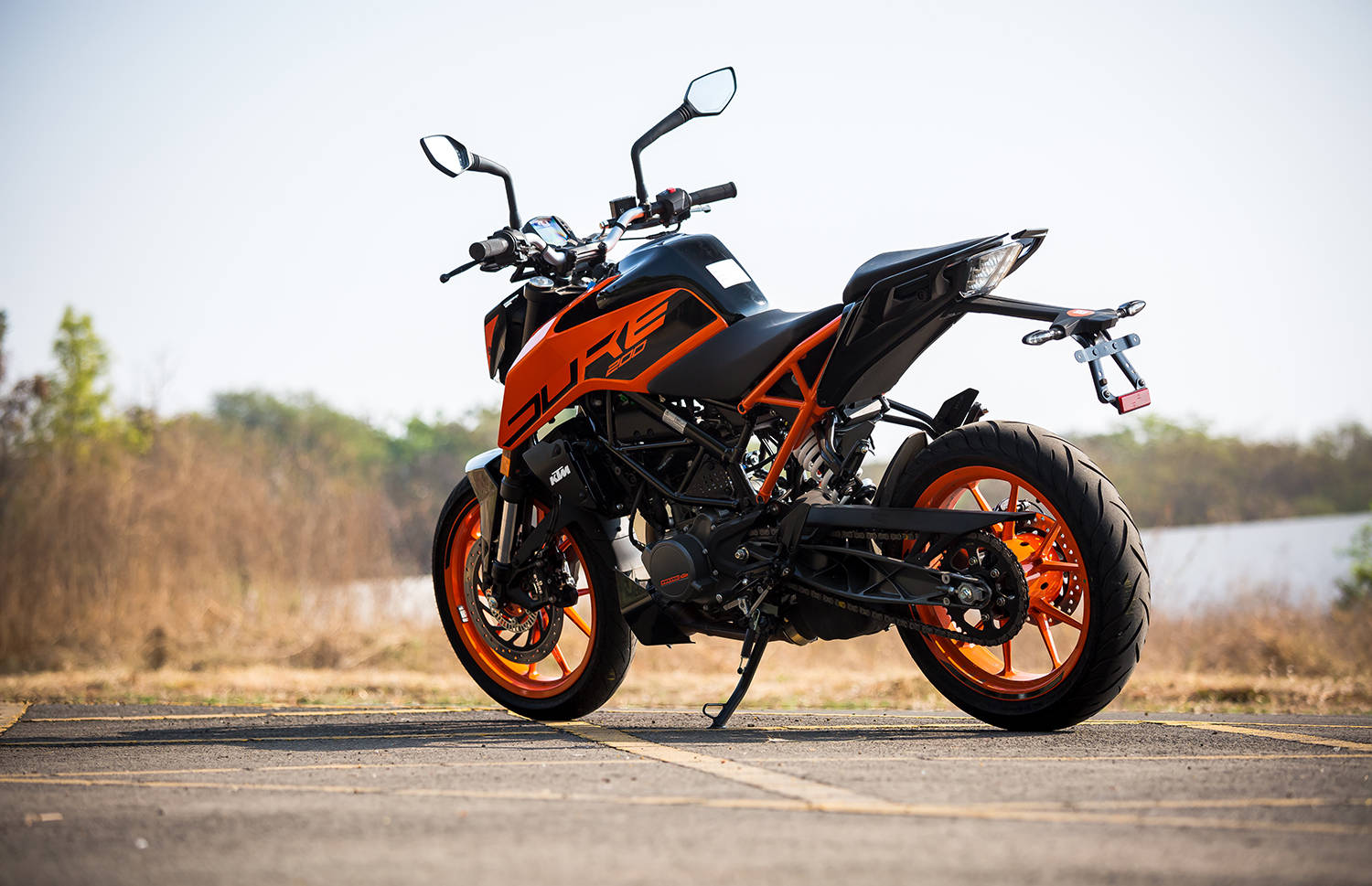 ktm 200 duke on road price