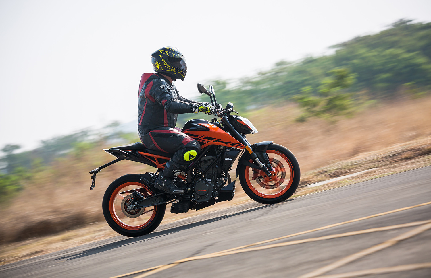 duke 200 bs6 2020 mileage