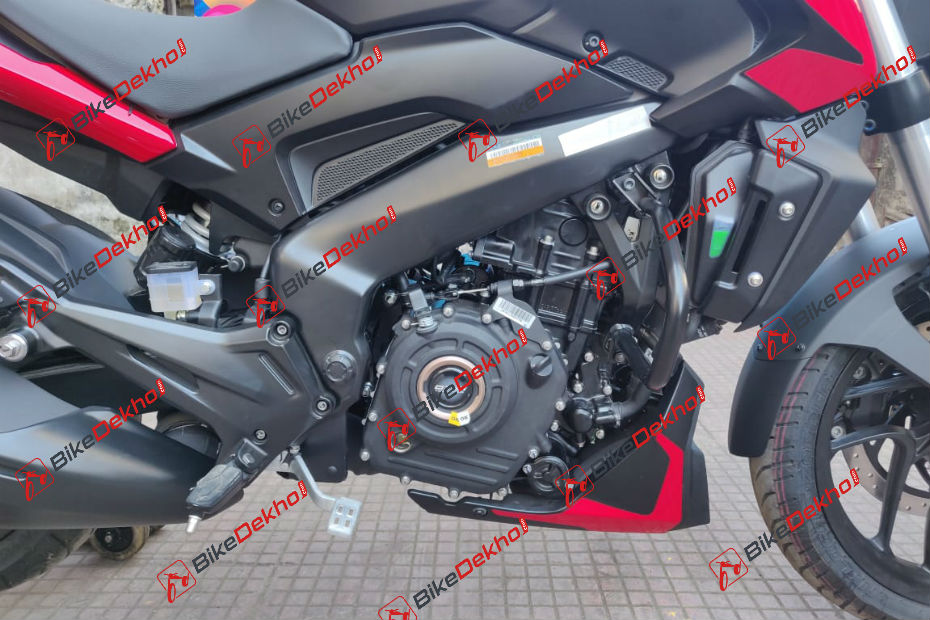 Bajaj Dominar 250 vs Dominar 400 What’s Different? BikeDekho