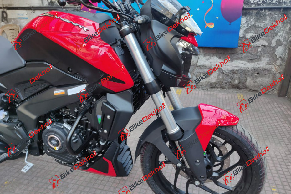 Bajaj Dominar 250 vs Dominar 400 What’s Different? BikeDekho
