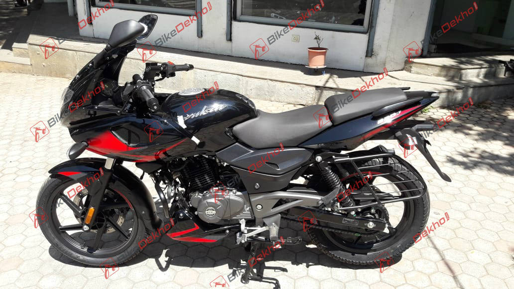 pulsar 220 bs6 price