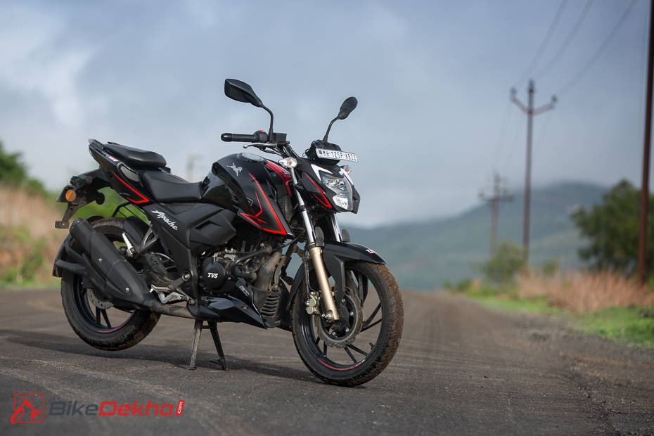 Rtr 200 4v bs4 deals on road price