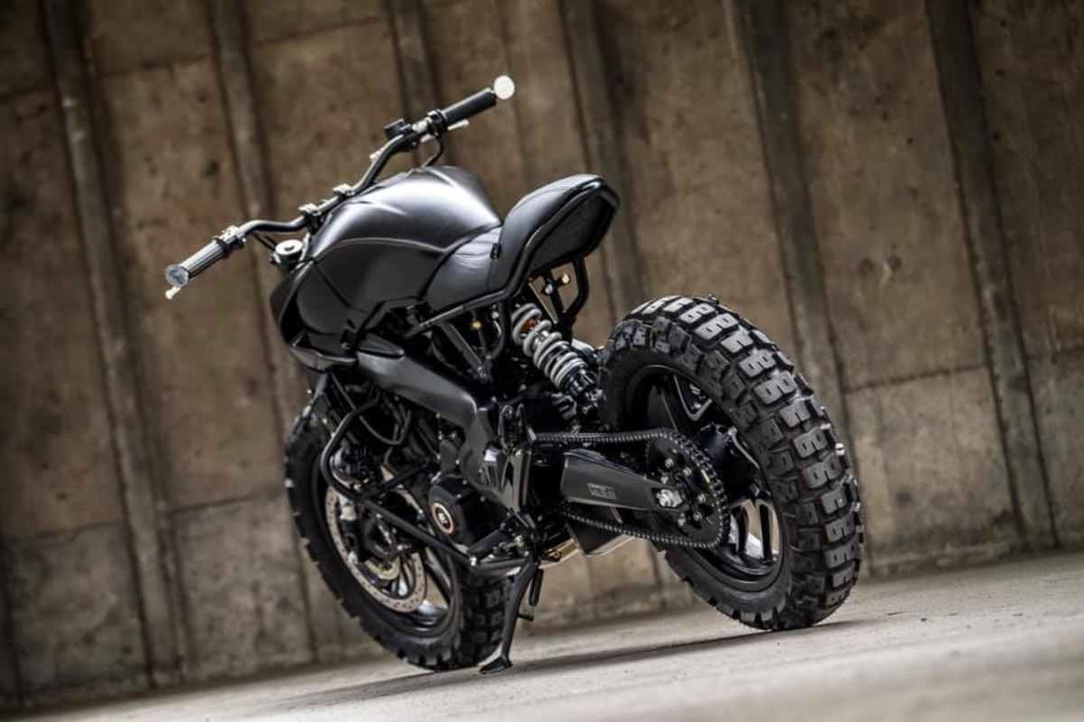 bajaj dominar scrambler 400