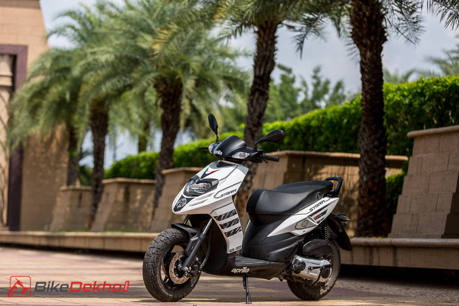 aprilia storm 125 on road price