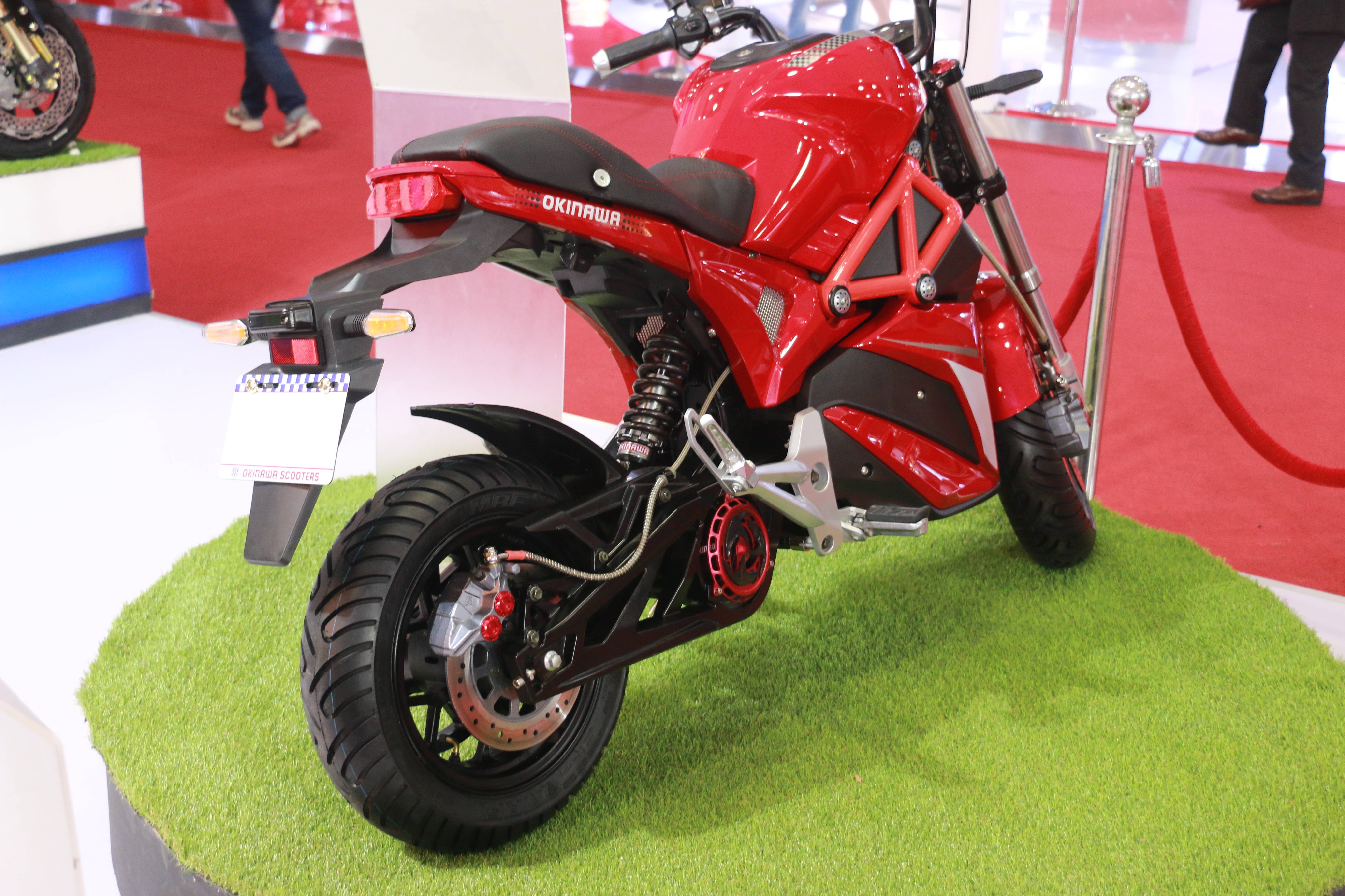 Okinawa oki100 electric online motorcycle