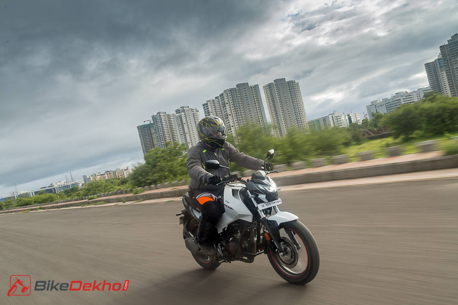 Honda Hornet 2.0 vs Hero Xtreme 160R: Performance And Mileage Compared ...