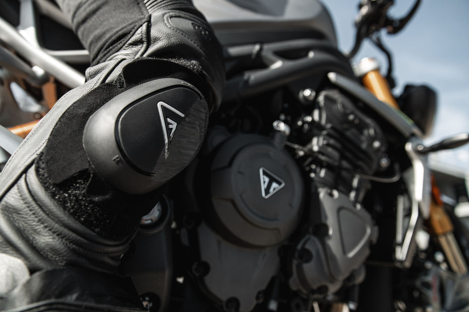 Triumph Speed Triple 1200 RS Officially Breaks Cover