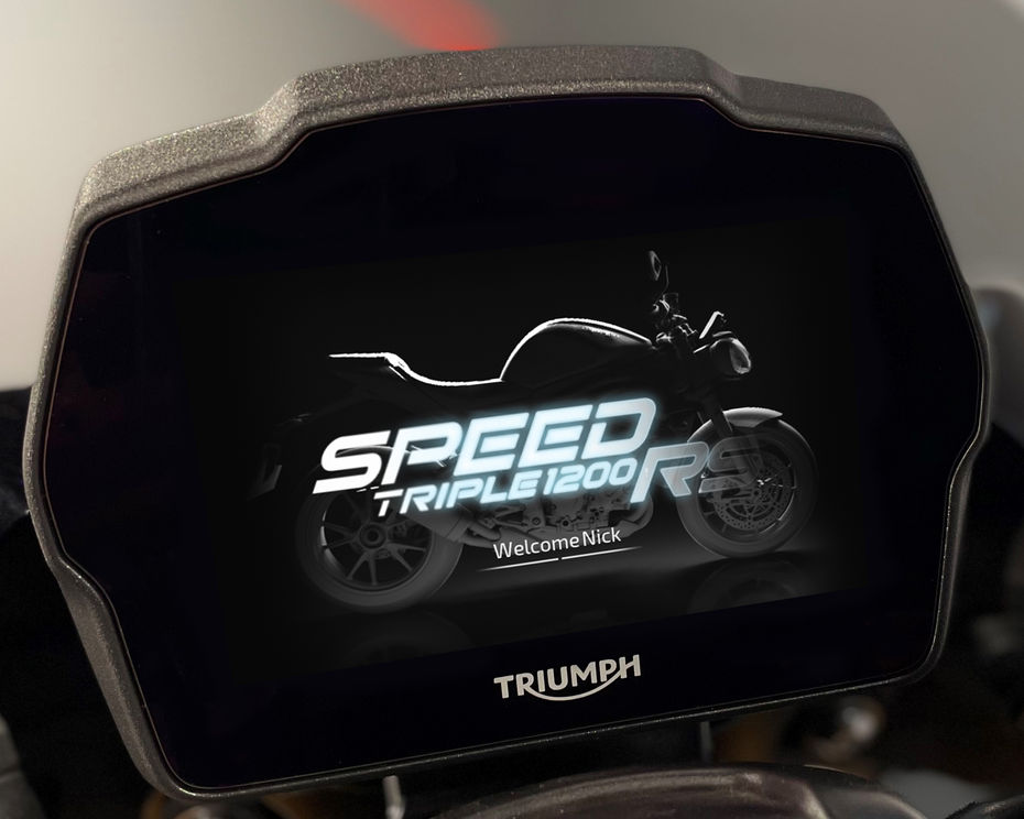 Triumph Speed Triple 1200 RS Officially Breaks Cover