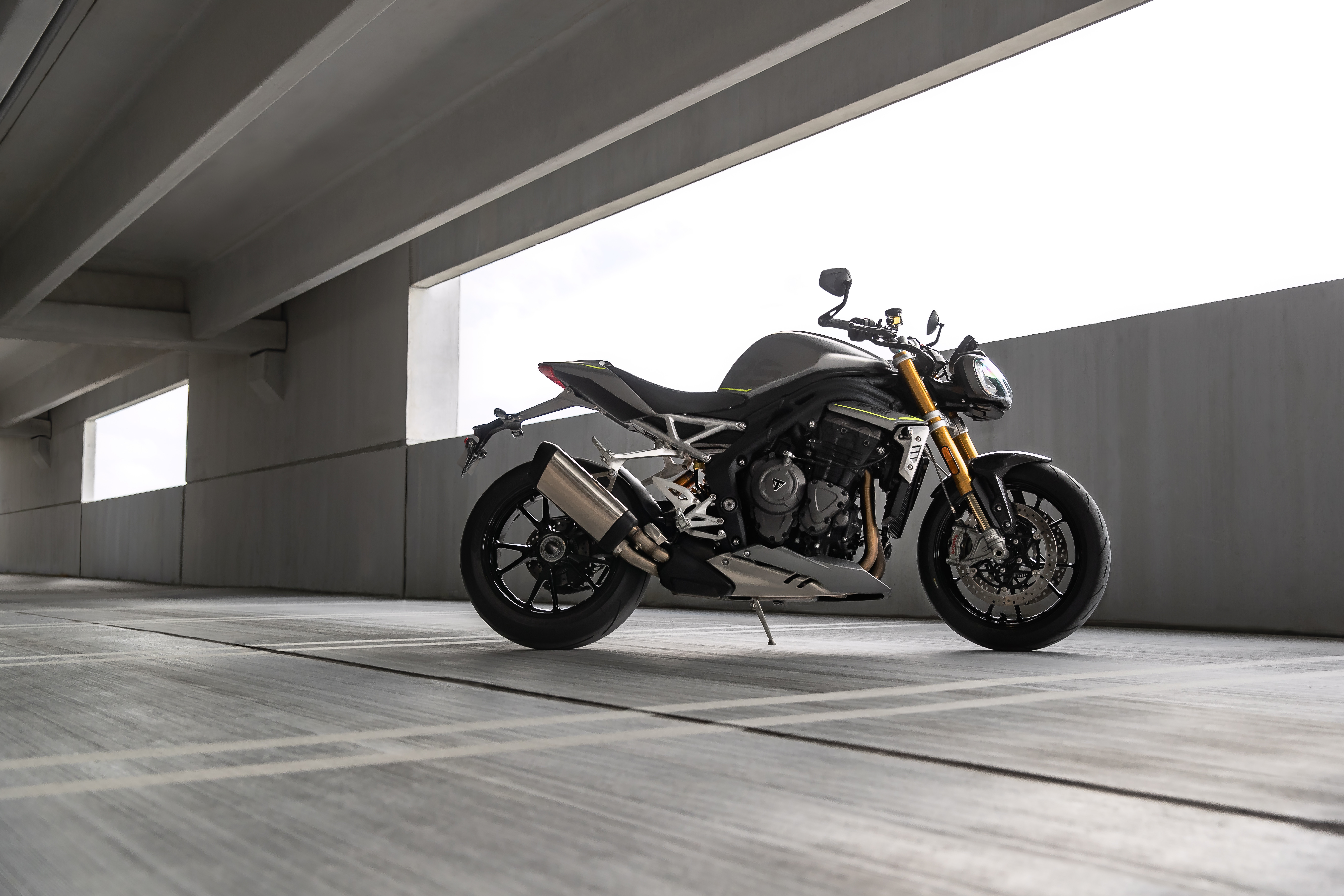 Triumph Speed Triple 1200 RS Photo Gallery BikeDekho