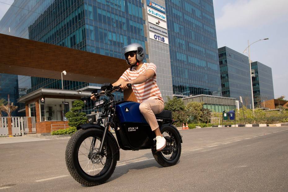 automobile electric bike atum 1.0