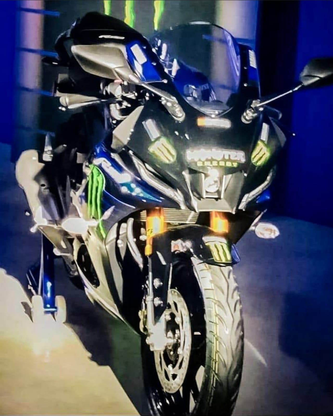 New Yamaha R15M India Launch: What To Expect? | BikeDekho