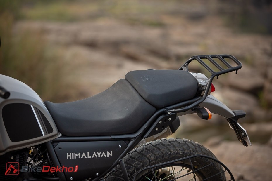 Royal Enfield Scram 411 vs Himalayan Photo Comparison BikeDekho
