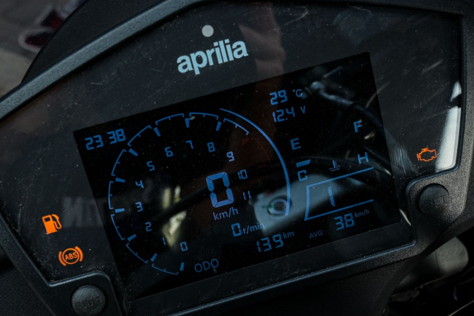 aprilia tuono mode switch