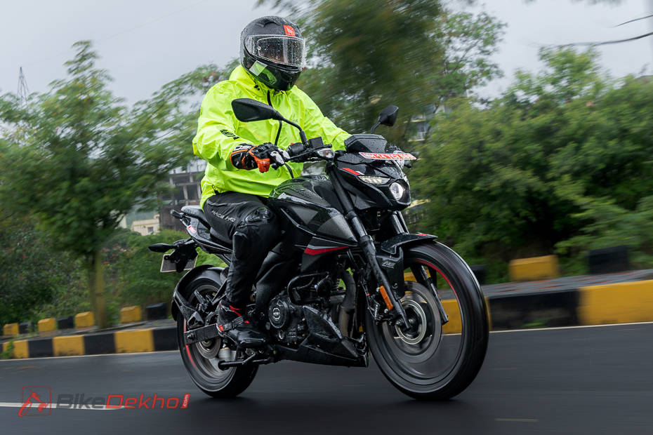 Bajaj Pulsar N160 First Ride Review: Likes And Dislikes