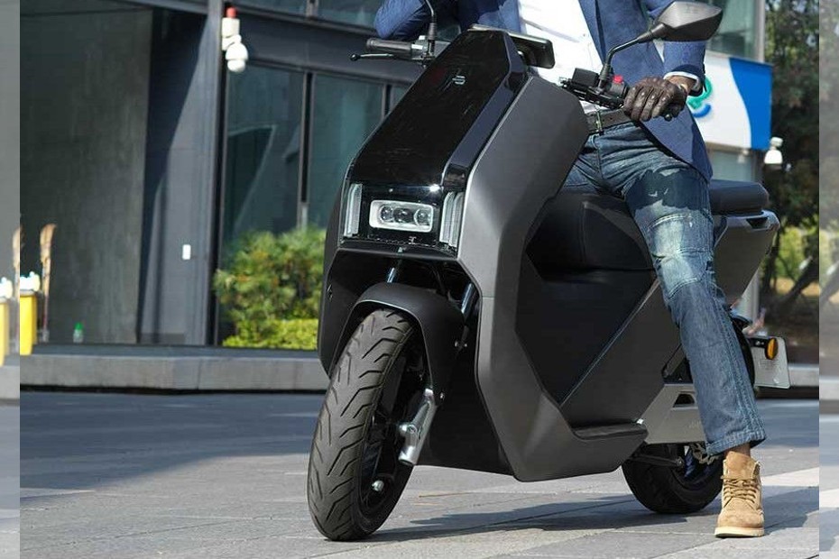 Check Out The Desi Electron Pro Electric Scooter That Betters The Ather
