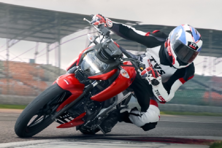 TVS Apache RTR 160 2V vs 4V Image Comparison BikeDekho