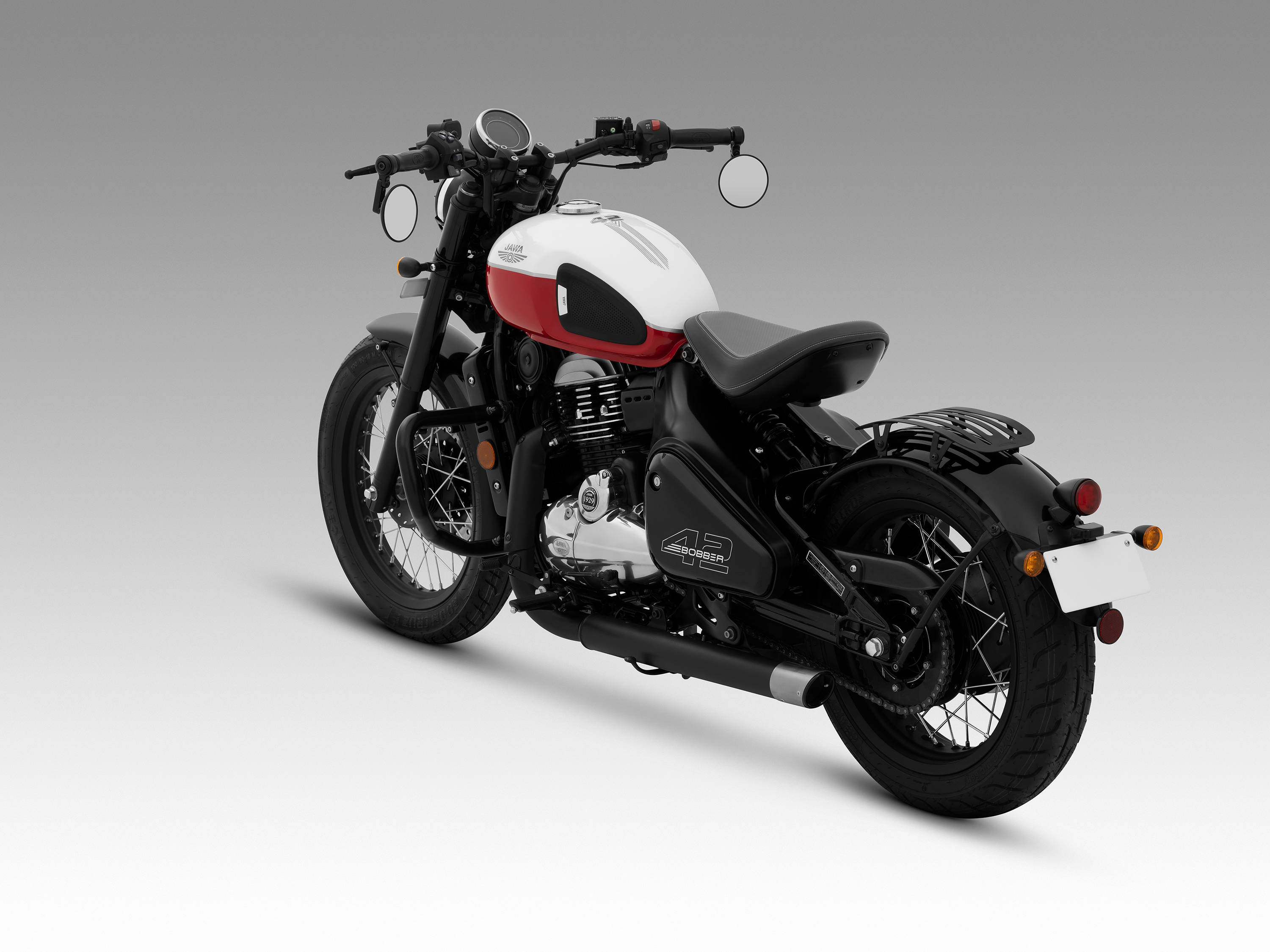 BREAKING Jawa 42 Bobber Launched In India At Rs 2 06 500 BikeDekho