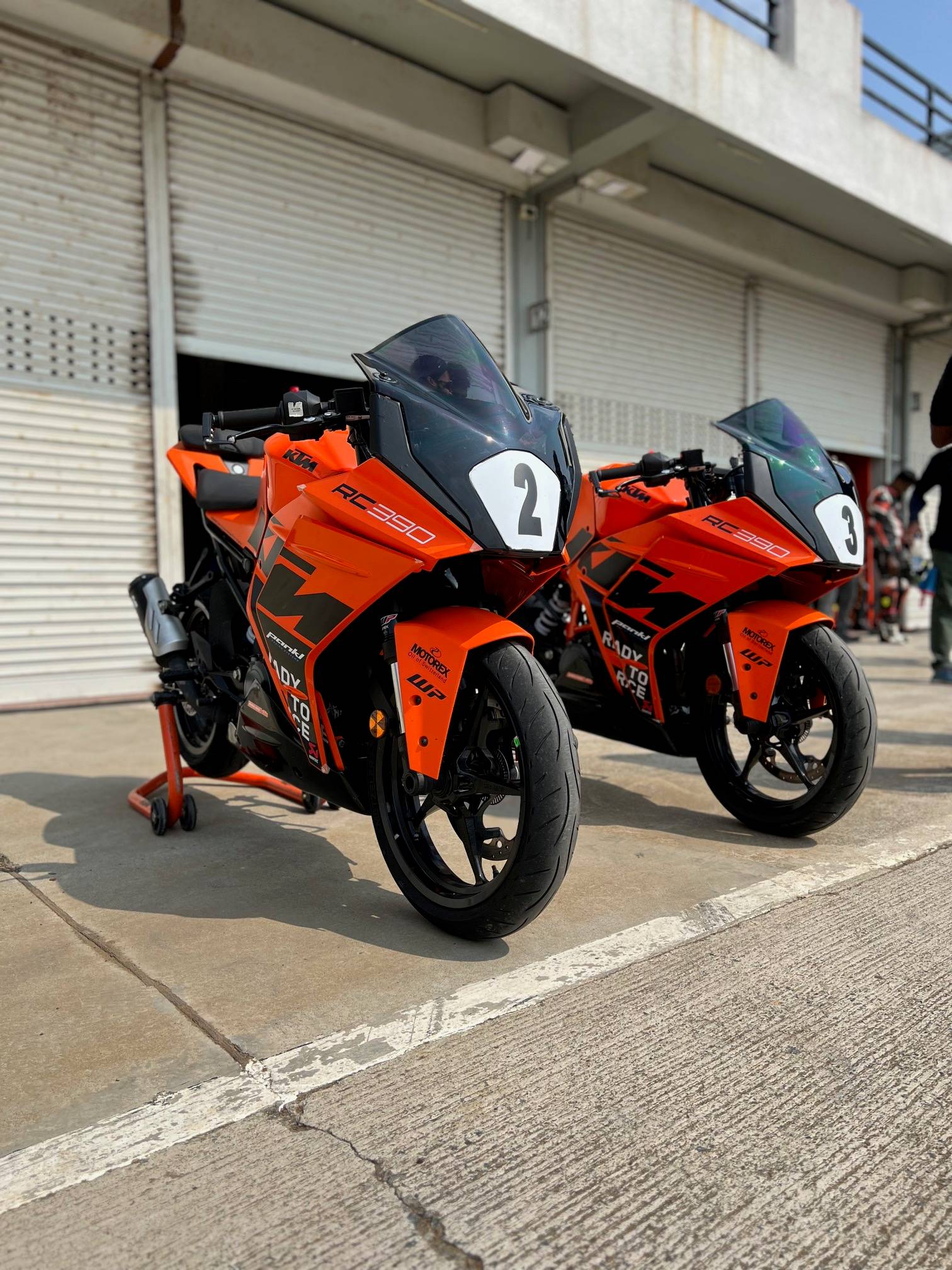 Ktm Rc Cup Report Nurturing Indias Racing Dreams Bikedekho