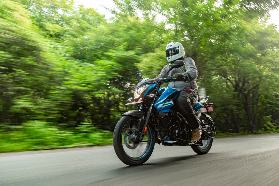 Bajaj Pulsar NS 125 Engine, Mileage And Performance