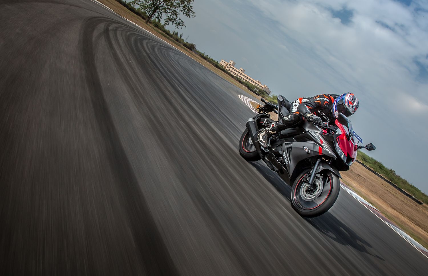 Yamaha R15 V3.0 First Ride Review BikeDekho
