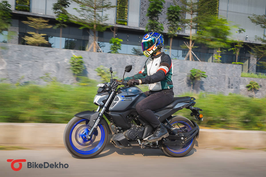 fz s fi v2 on road price