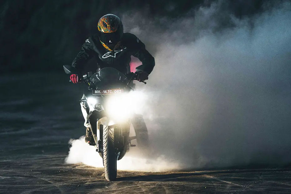 Bajaj Pulsar RS200 Headlights