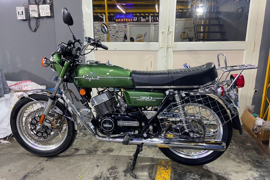 M. S. Dhoni's Yamaha Rajdoot 350 M. S. Dhoni's Yamaha Rajdoot 350