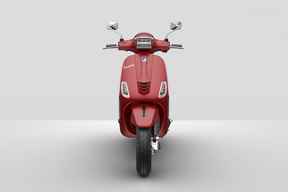Vespa SXL 125 Front Shot Vespa SXL 125
