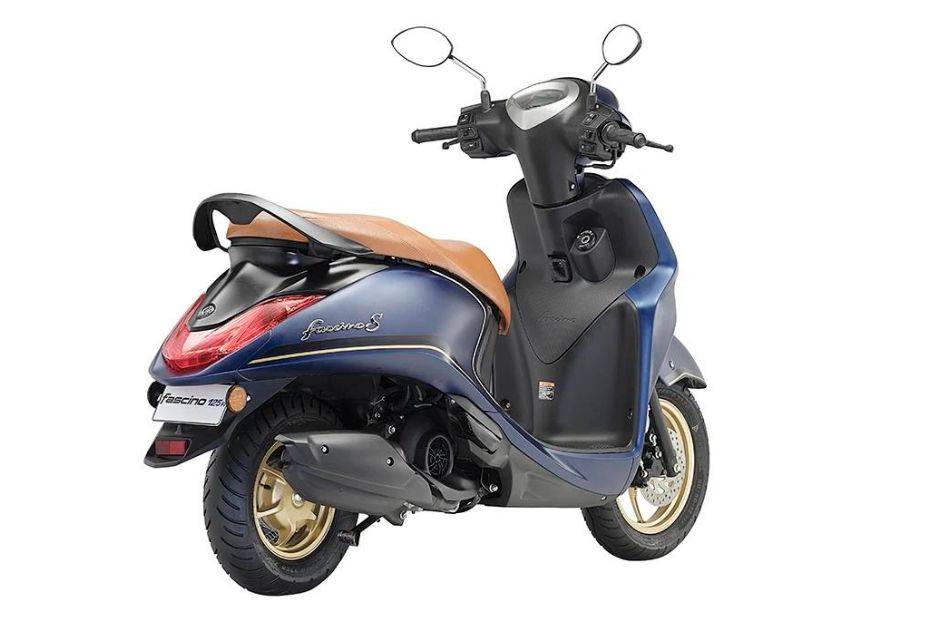 Yamaha Fascino 125 Fi Hybrid Price Mileage Colours Images