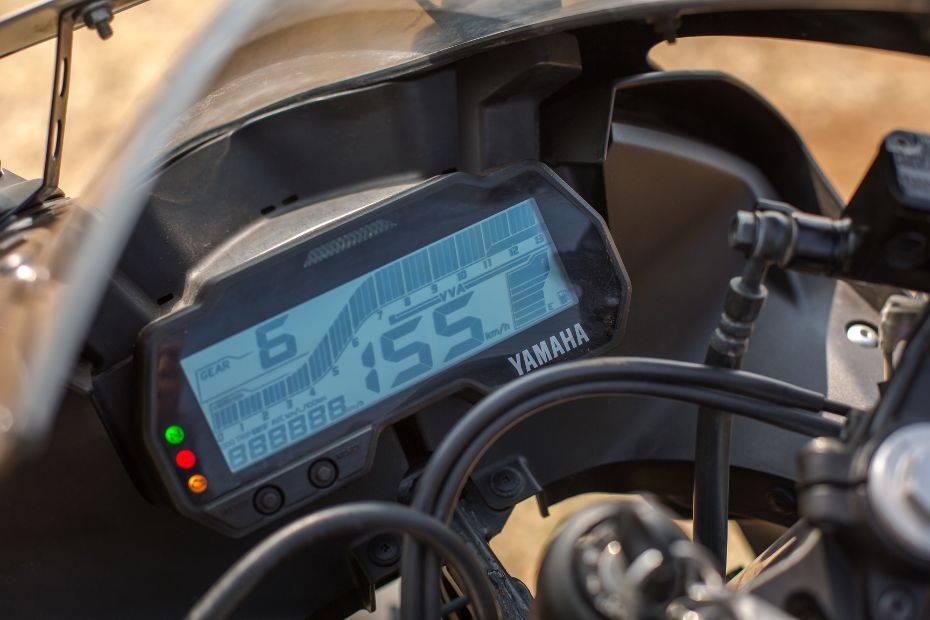 Yamaha R15S Meter Console and Features