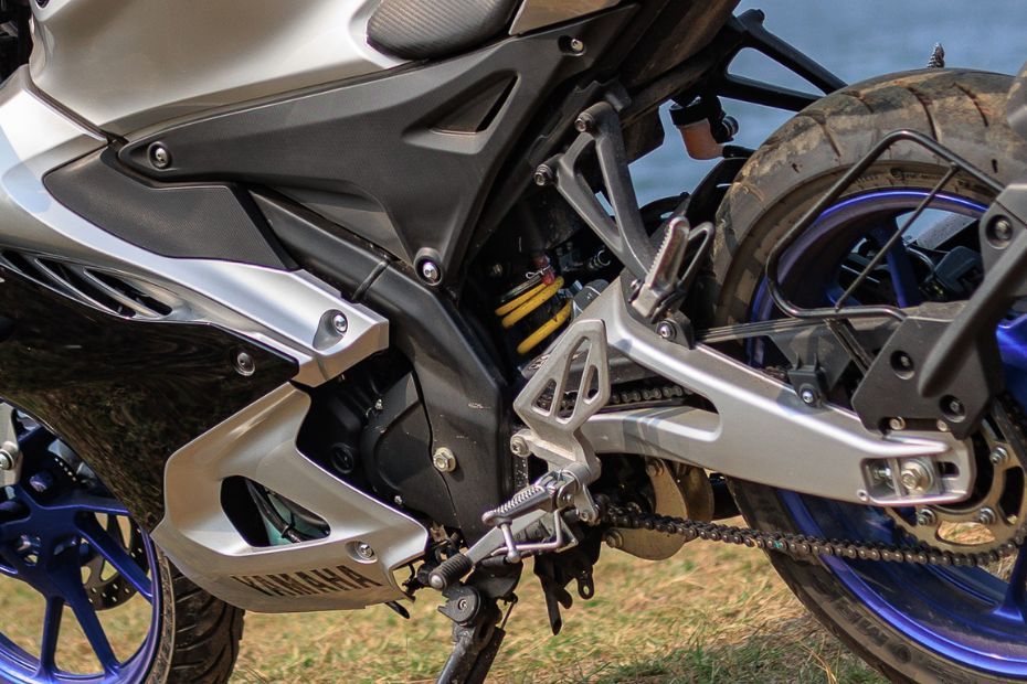 Yamaha R15 Linked Monoshock Suspension Yamaha R15 Linked Monoshock Suspension