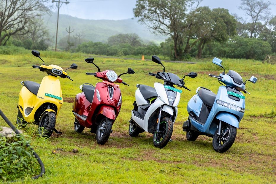 Bajaj Chetak, TVS iQube, Ather 450X and Ola S1 Pro Front