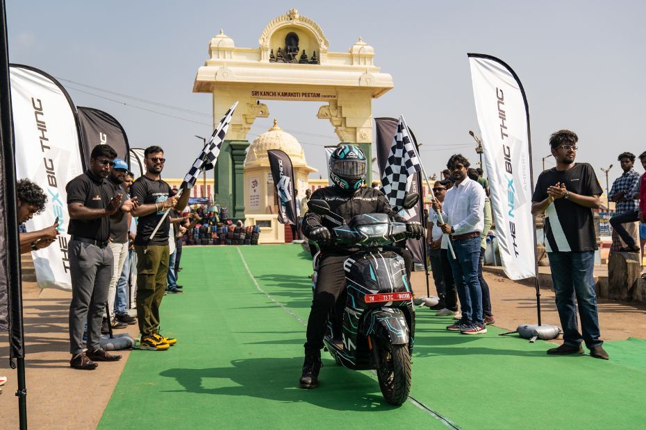 Ampere NXG completes Kashmir to KanyaKumari Journey Ampere NXG completes Kashmir to KanyaKumari Journey