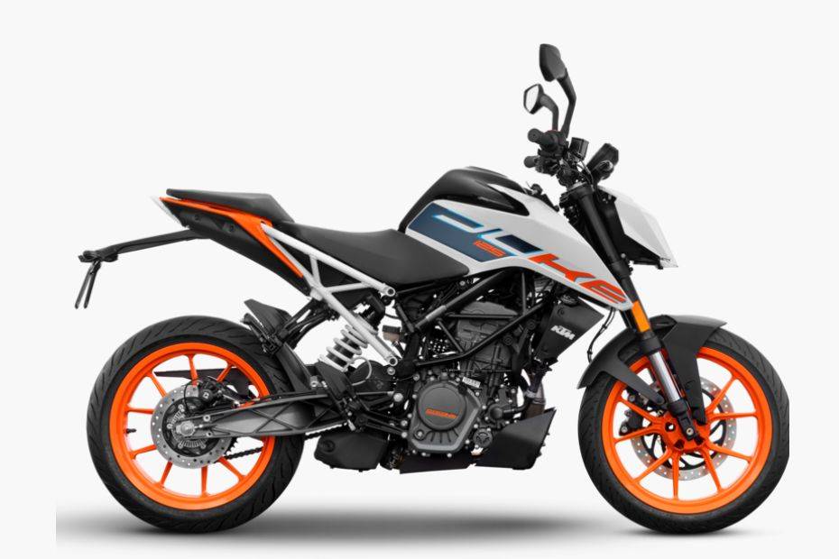 KTM 125 Duke Expert Review 1