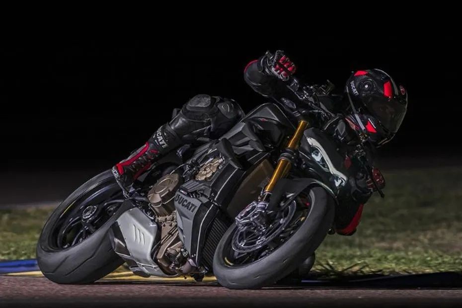 Ducati Streetfighter V4 S