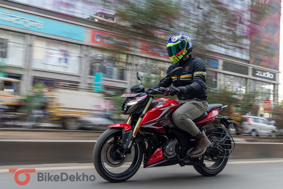 Bajaj Pulsar N250 Review