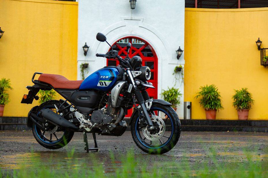 Yamaha FZ X Price- Images, Colours, Specs & Reviews