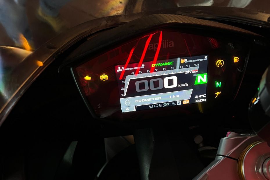 Aprilia RS 660 insturment console