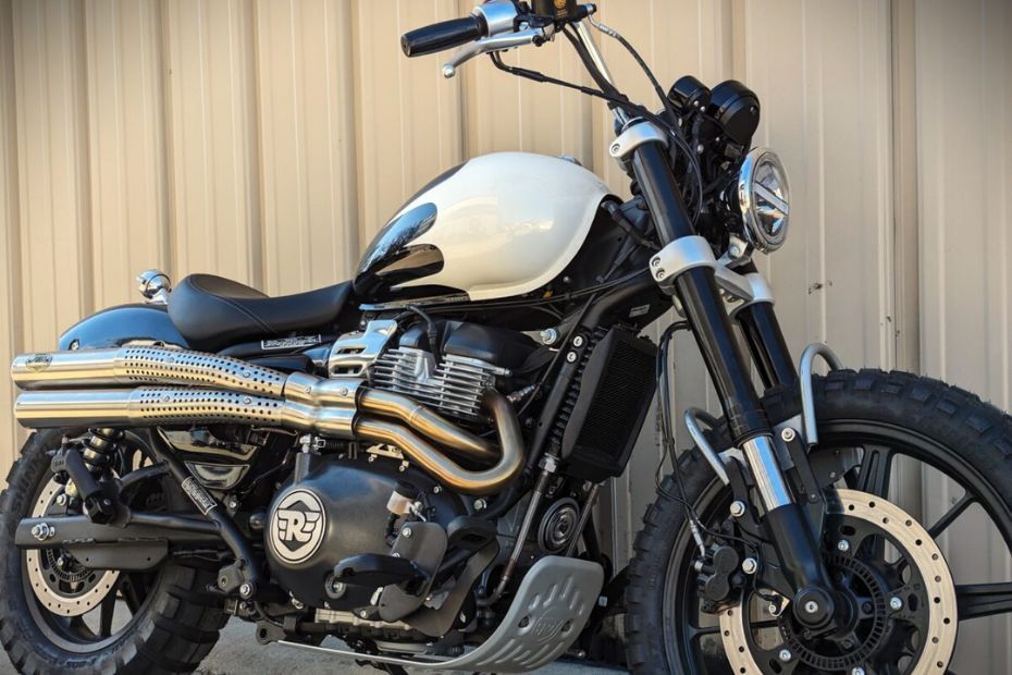 Modified Royal Enfield Super Meteor 650 Modified Royal Enfield Super Meteor 650