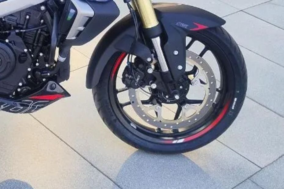 Bajaj Pulsar NS400 Brakes