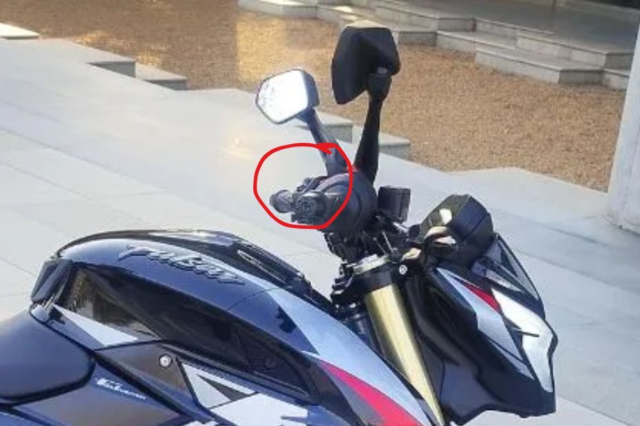 Bajaj Pulsar NS400 Switchgear