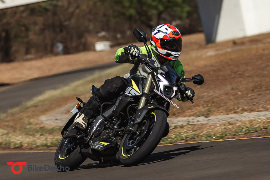 Bajaj Pulsar NS400Z Cornering