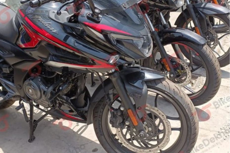 Bajaj Pulsar F250 new disc brake Bajaj Pulsar F250 new disc brake