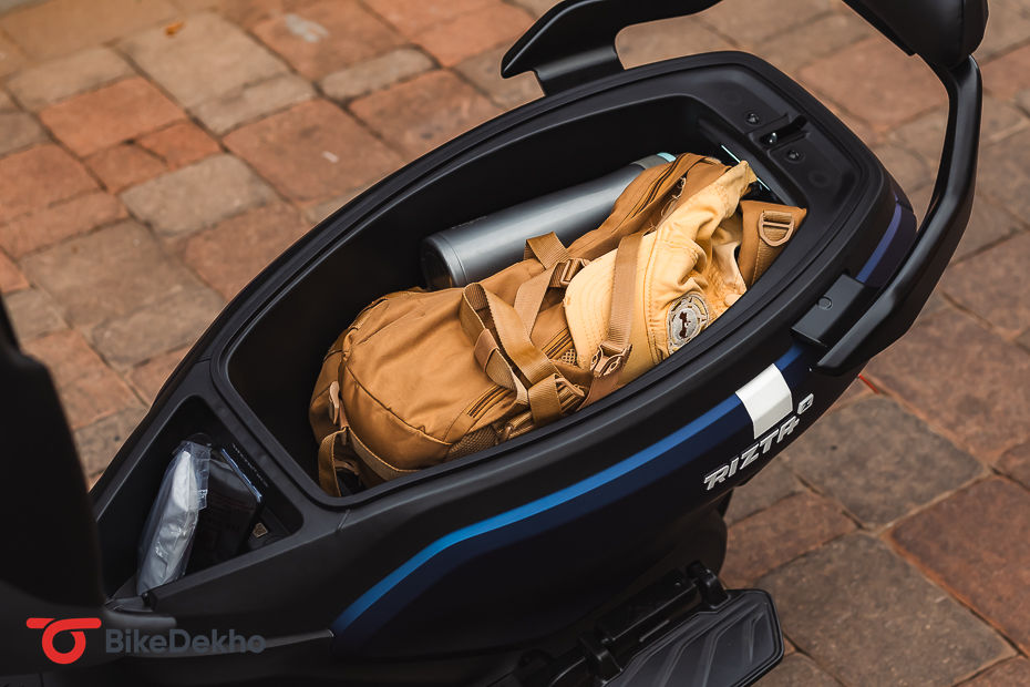 Ather Rizta underseat storage Ather Rizta underseat storage